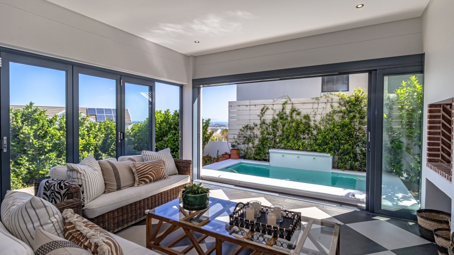 3 Bedroom Property for Sale in Fairhaven Country Estate Western Cape